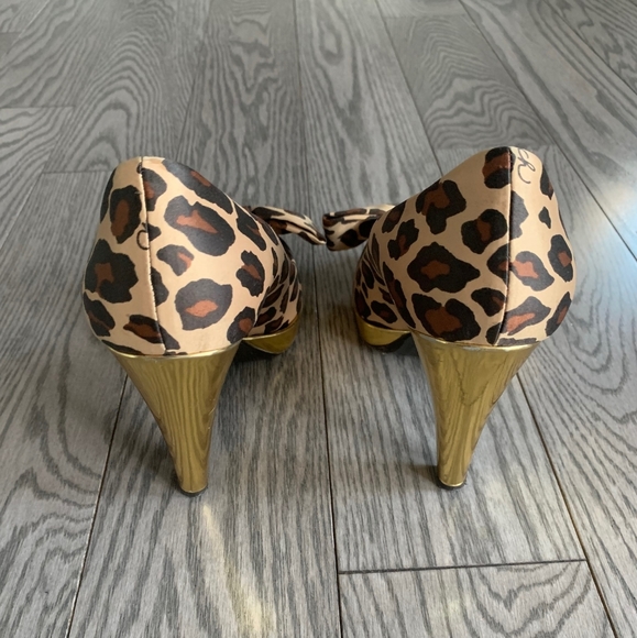 Beautiful Coach Heels💖💫 - Picture 8 of 9